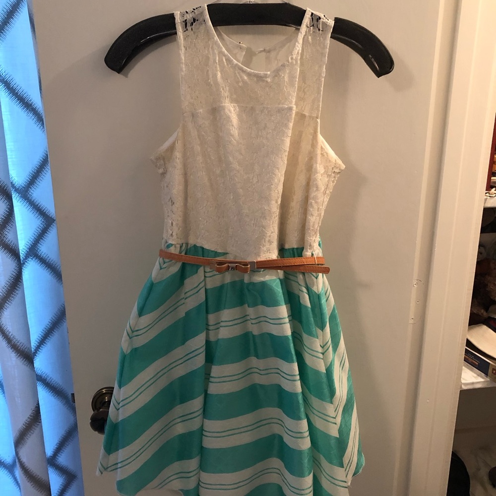 Girls dress